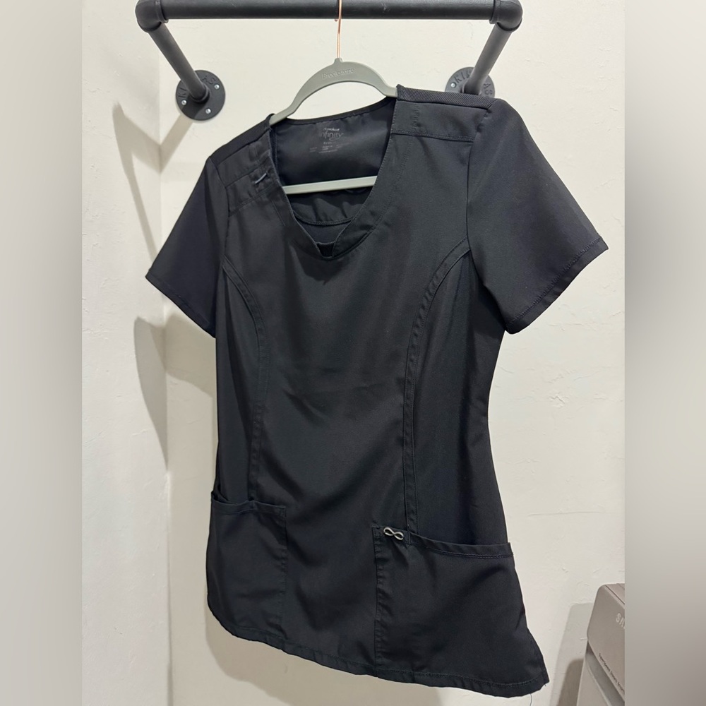 Cherokee Infinty Black scrub set